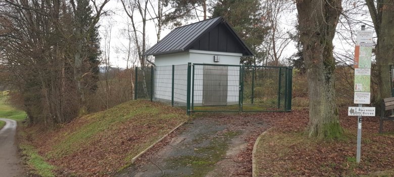 Die Druckminderstation oberhalb von Reckenthal.